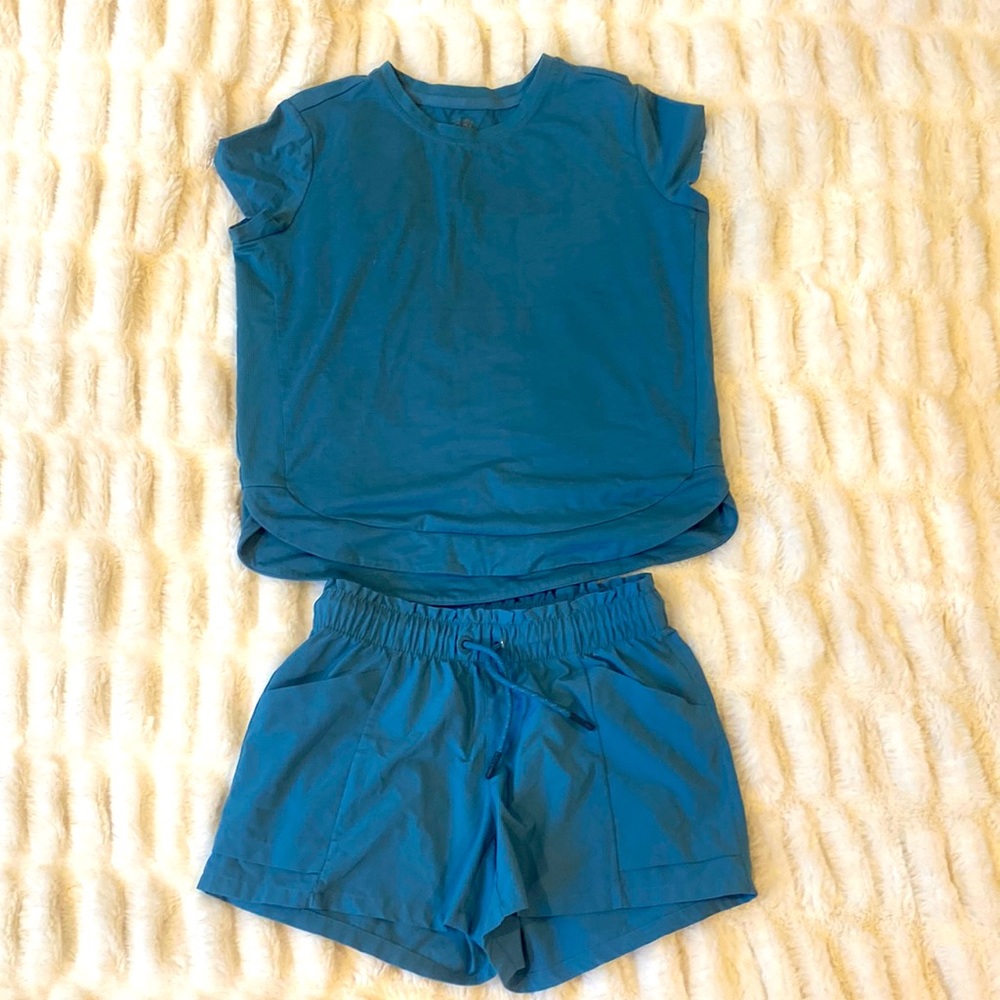 Athleta Girl M (8-10)